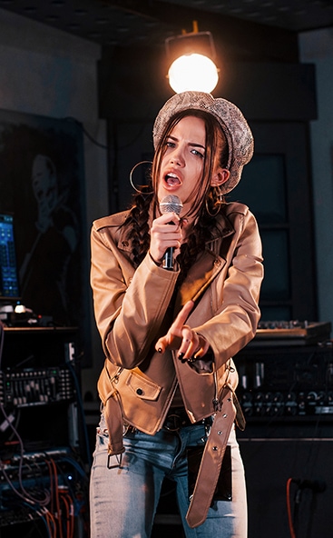 Daniel Reyes ft. Paulina